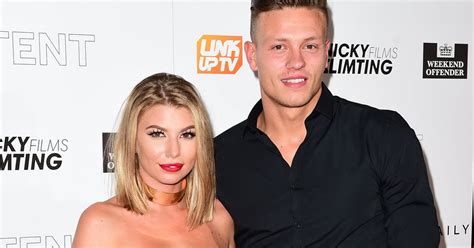 alex bowen naked|Alex Bowen’s Nude Photo Leak Didn’t Bother The ‘Love Island’。